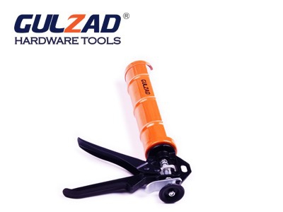 CAULKING GUN (BLACK STEEL HANDLE)